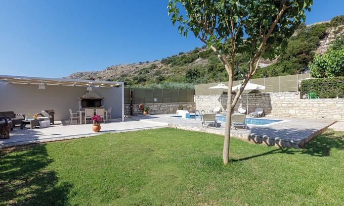 Agia Triada Villa | Private villa w/Pool, Kids Area, BBQ, Ping Pong Table, suitable for families