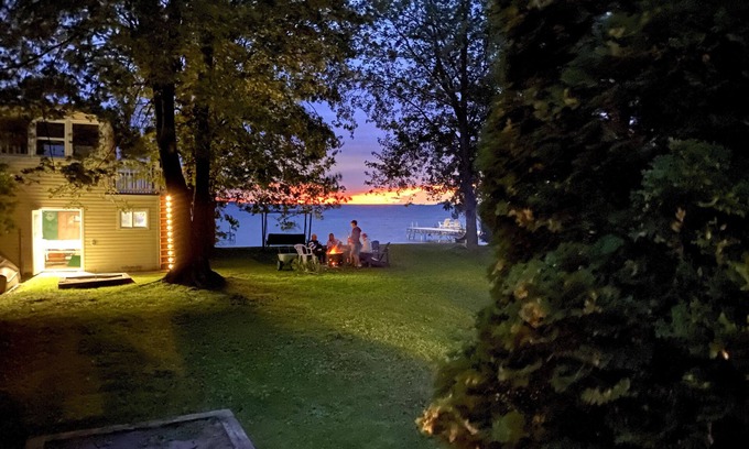 Virginia House | Private waterfront home with beautiful sunsets