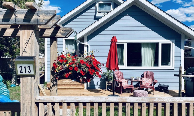 Jasper House | PROMO 5% WEEKLY DISCOUNT, ONLY FOR NOV/DEC/JAN/FEB.nDowntown Jasper Suite