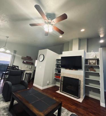 Provo Apartment | Provo Hale - home