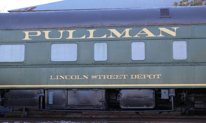 Fredericksburg Cottage | Pullman Train Car - Historic Train Car - Close to downtown