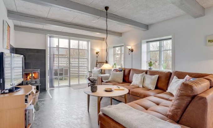 Ballum House | "Pulmu" - 1.2km from the sea by Interhome