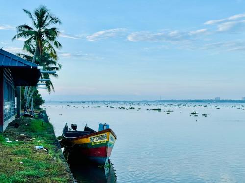 Kochi Other | Punarjani Kadamakuddy