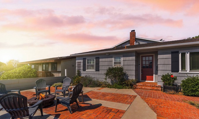 Point Loma Heights House | Putting Green, Firepit + Game Room & Outdoor Dining Near Beaches | Zola Street