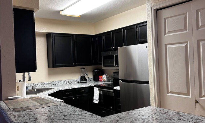 Mesa Apartment | Quaint 2-bedroom apartment with AC in charming Mesa