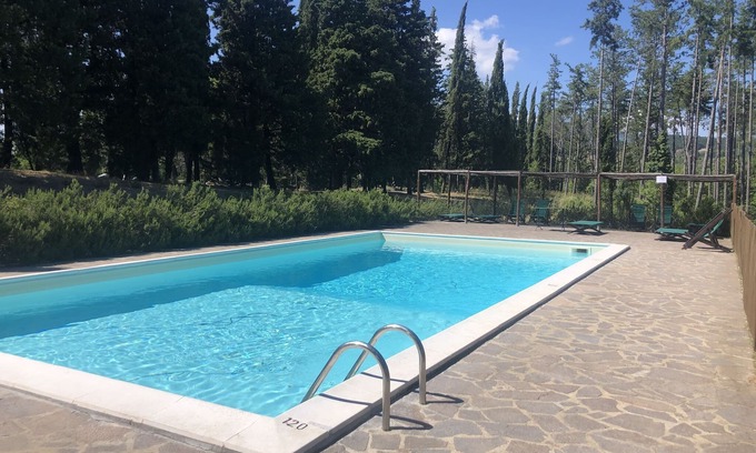 Scheggia Cottage | Quaint cottage with pool