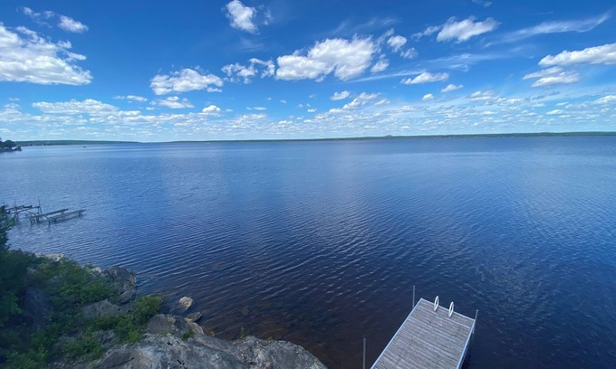 Arnprior Cottage | Quaint & Cozy: The most beautiful view of the Ottawa River in Arnprior!
