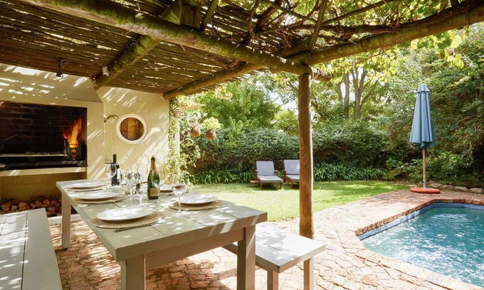 Franschhoek House | Quaint & Quirky Cottage in the heart of Franschhoek Village