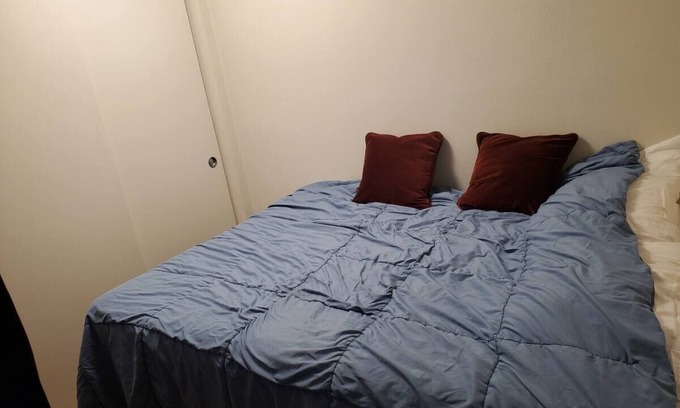 South Lake Union Condo | Quaint Space in Belltown w/Rooftop