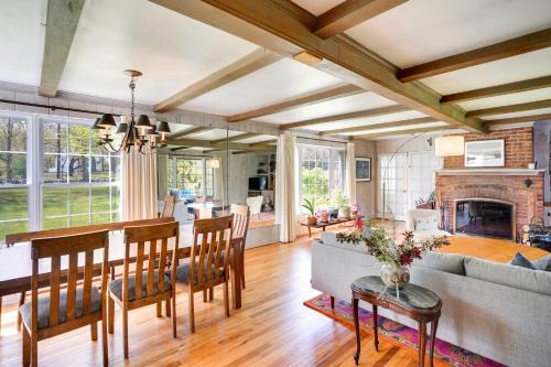 West Hurley House | Quaint Woodstock Escape - 2 Mi to Tinker St!