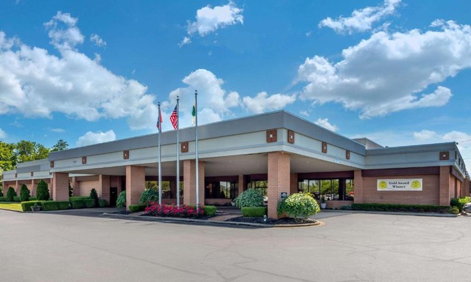 Clarksville Hotel | Quality Inn Exit 4
