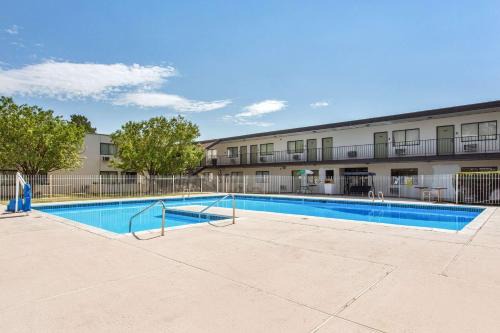 Wendover Hotel | Quality Inn Stateline