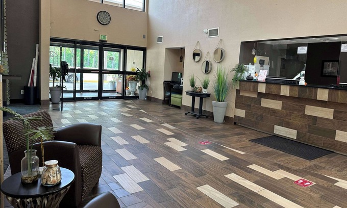 Exmore Hotel | Quality Inn & Suites