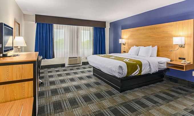 Buzzards Bay Hotel | Quality Inn