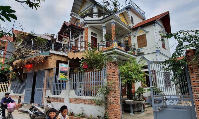 Hoa Lu House | Quang Quang Garden Bonsai Homestay