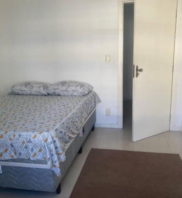 Florianopolis House | Quarto Essencial com Conforto em casa compartilhada