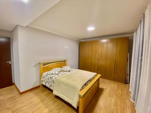 Conselheiro Lafaiete House | Quarto para locação em apartamento