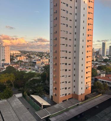 Lagoa Nova House | Quarto privativo em ambiente compartilhado