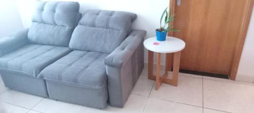 Alfenas House | Quarto Rustico em Alfenas