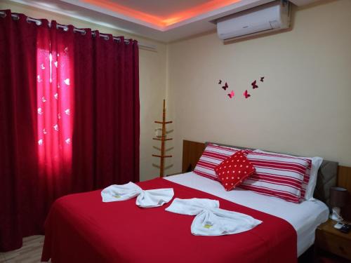 Duque de Caxias House | Quartos Em Casa In Caxias da Paraíso