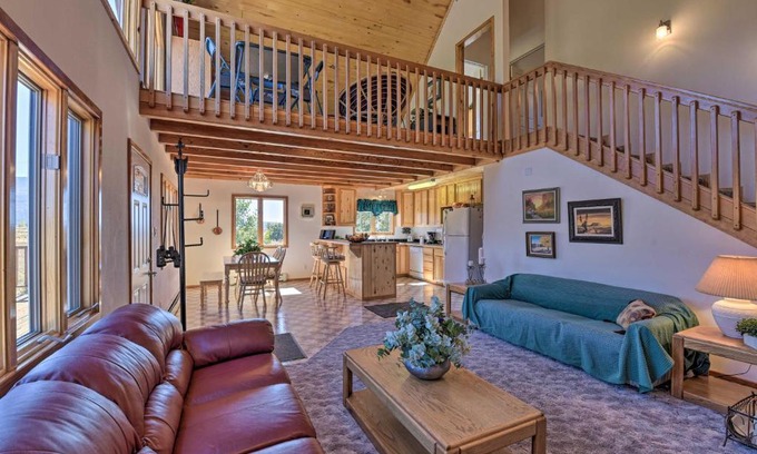 Jaroso House | Questa Home with Views - 13 Mi to Red River Skiing!