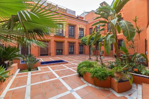 Encarnacion-Regina Apartment | Quevedo city center by Valcambre