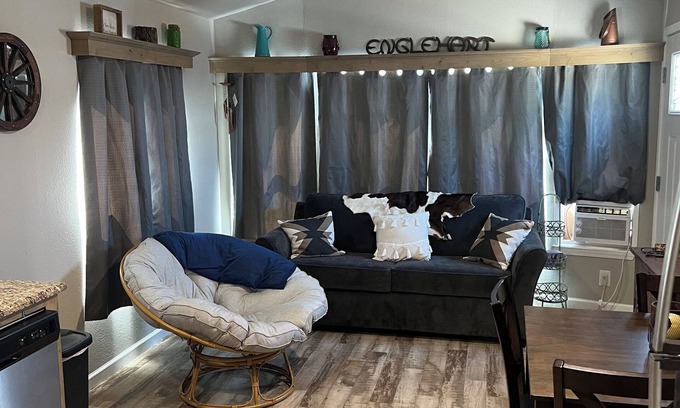 Moses Lake House | Quiet 1 bedroom Getaway close to Mardon Resort!