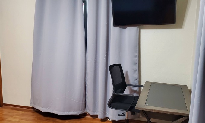 Palmview Bed & Breakfast | Quiet and comfortable Two Bedrooms, one Bathroom up to group of Four.