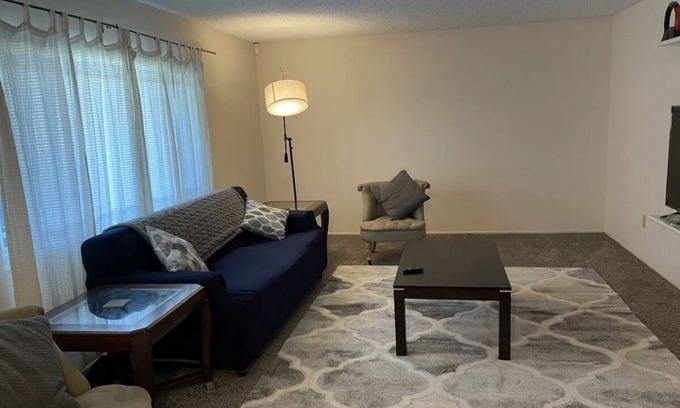 Hesperia House | Quiet and Serene Home -corp. rental mini stay is 31 days