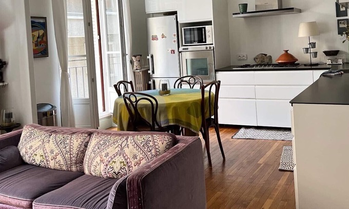 Quartier Hyper-Centre Apartment | Quiet, cosy and fully equiped appartement located downtown Grenoble.