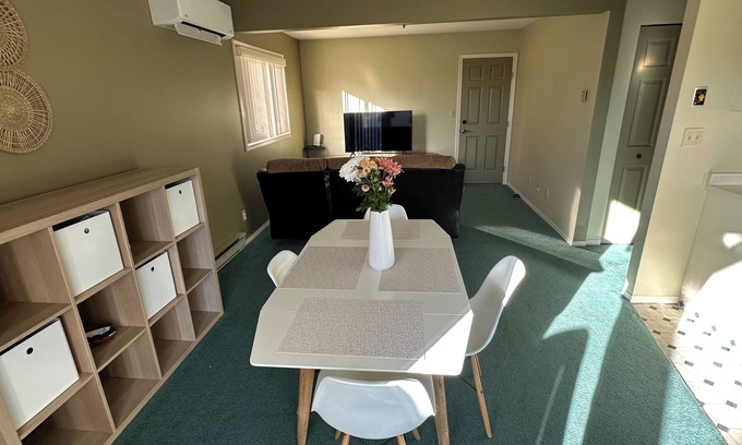 Victoria House | Quiet Ground Level Suite