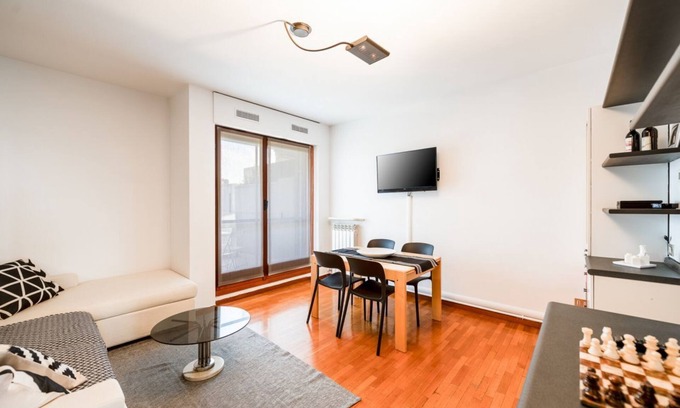 Milan Apartment | Quiet Home with Terrace - 20 min from Milan Duomo