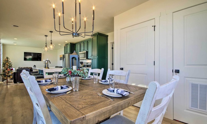 Rolla Cottage | Quiet Prairie Cottage in Rolla w/ Fire Pit!