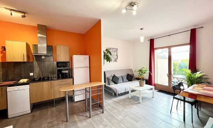 Octon Cottage | Quiet Salagou cottage with lovely view over the valley