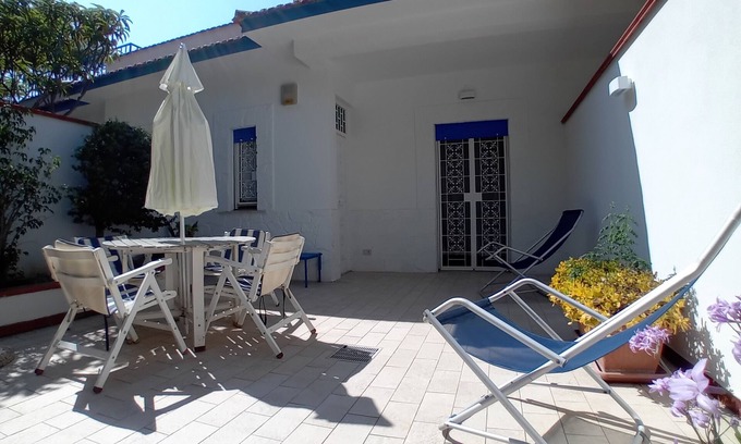 Isola delle Femmine House | QUIET, SEA AND SUNSETS TOP COMFORTABLE ACCOMMODATION, PARKING SPACE, PETS WELCOME