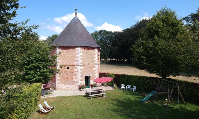 Varneville-Bretteville House | Quiet, unusual, private swimming pool, bucolic garden with trees, surrounded by meadows