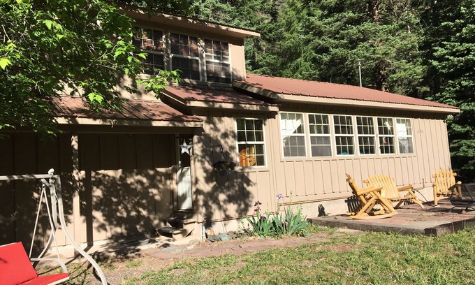 Ouray House | Quiet vacation house on forested property in Ouray