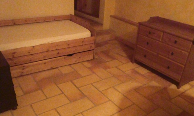 Farges Apartment | Quietly furnished studio
