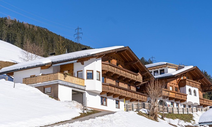 Gerlosberg Apartment | Quietly located apartment with terrace