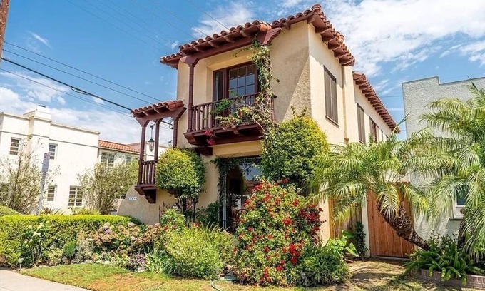 Belmont Shore House | Quincy La Casa