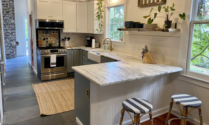 Harleston Village House | Quintessential Charleston Charm on Queen St