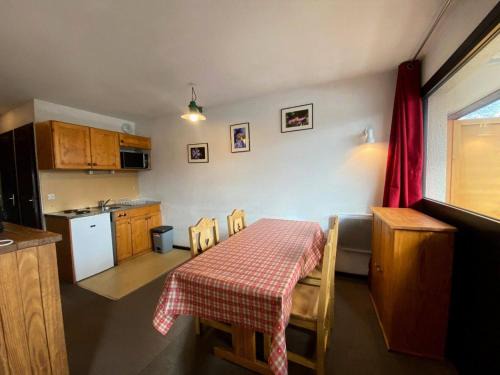 Val-Thorens Apartment | Résidence Vanoise - Studio cabine 4 personnes petit prix, centre station MAE-1394