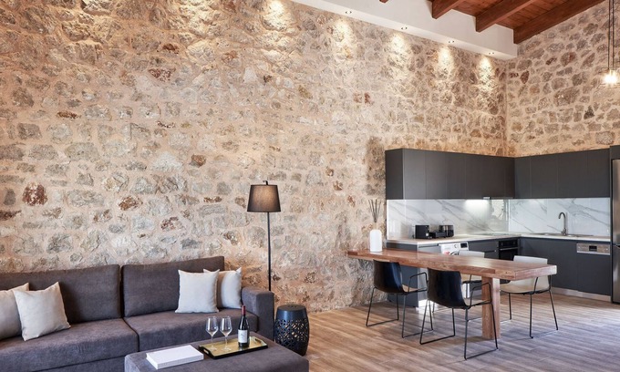 Magnesia Region Villa | R 1017 Jac’s 4 Bedroom Sea View Villa with Private Swimming Pool Garden View, House Wine and Fruit B