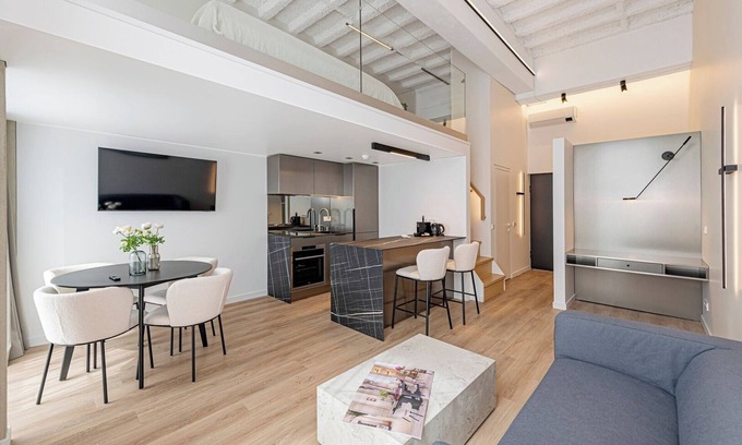 Kaunas Apartment | RADIO CITY Loft 345 by Hostlovers