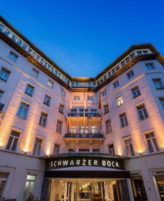 Mitte Hotel | Radisson Blu Hotel Schwarzer Bock Wiesbaden