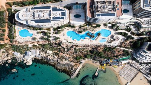Għajn Tuffieħa Resort | Radisson Blu Resort & Spa, Malta Golden Sands