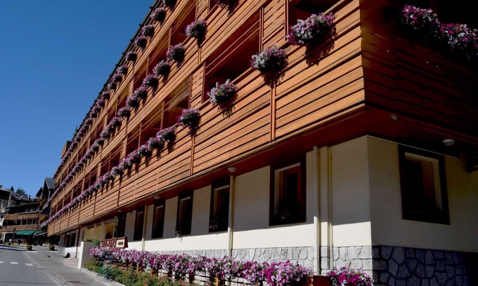 Cortina d'Ampezzo House | Radisson Residences Savoia Palace Cortina d’Ampezzo