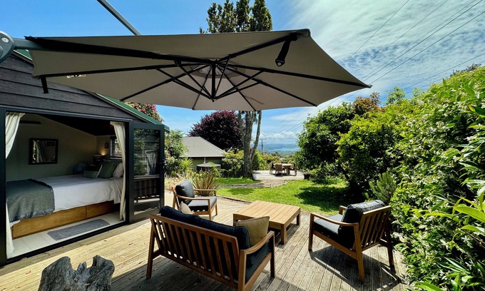 Raglan Cottage | Raglan View Cottage, private one bedroom home and only 3 min drive to the beach