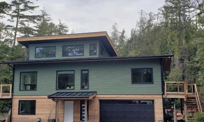 Ucluelet Bed & Breakfast | Rainforest Lane Orca suite