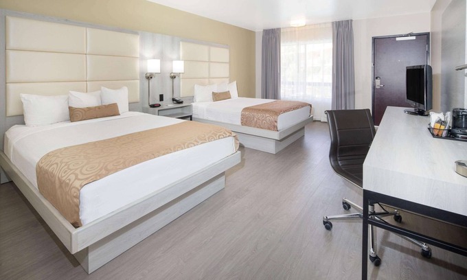 Burbank Hotel | Ramada by Wyndham Burbank Airport